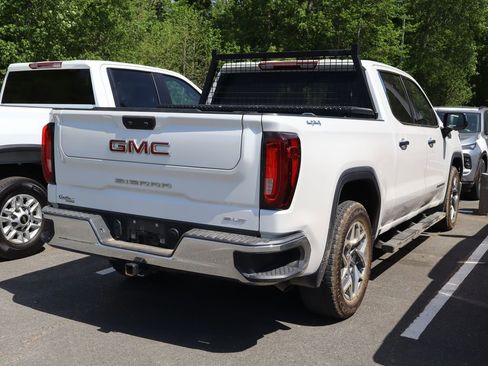 Certified 2022 GMC Sierra 1500 SLT image 10