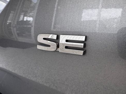 Used 2024 Mitsubishi Outlander SE AWD/4WD image 7