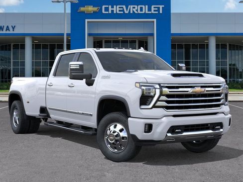 New 2026 Chevrolet Silverado 3500 High Country w/ High Country Premium Package image 7