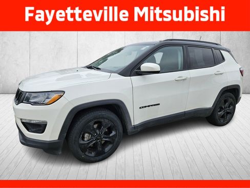Used 2021 Jeep Compass Latitude image 3