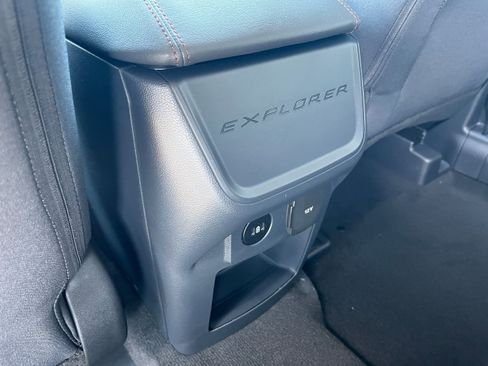 New 2026 Ford Explorer Active AWD/4WD image 11