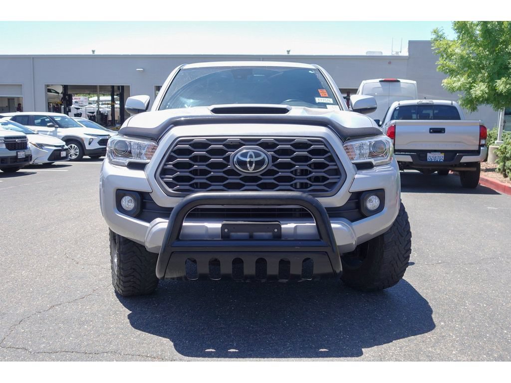 Used 2021 Toyota Tacoma TRD Sport w/ TRD Premium Sport Package AWD/4WD image 3