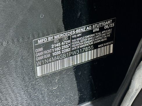 Used 2023 Mercedes-Benz GLB 250 image 12