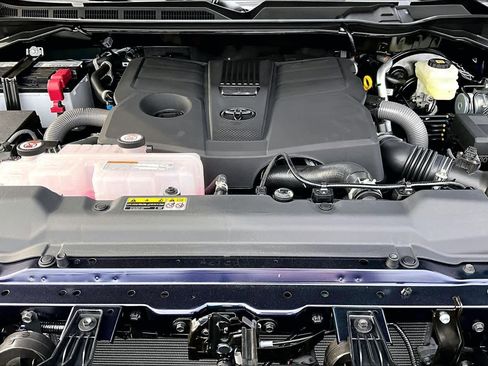 New 2026 Toyota Tundra SR5 AWD/4WD image 16