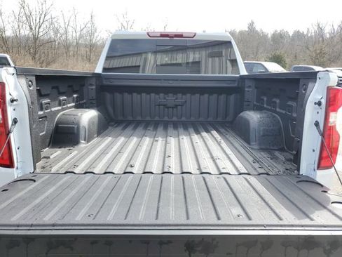New 2026 Chevrolet Silverado 1500 High Country AWD/4WD image 9