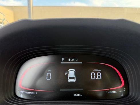 Certified 2025 Hyundai Venue SEL FWD image 14