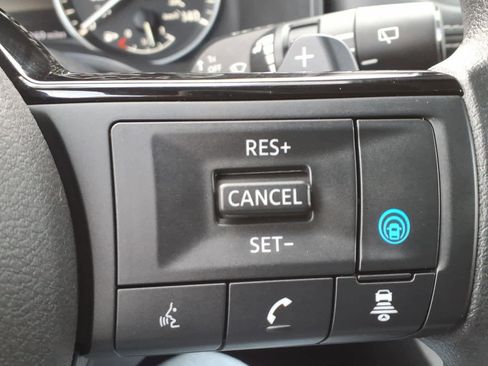 Certified 2023 Nissan Rogue SV AWD/4WD image 9