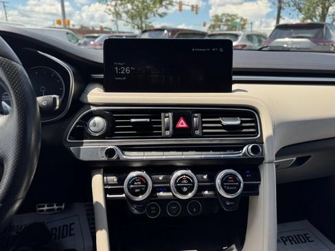 Used 2023 Genesis G70 2.0T w/ Sport Prestige Package AWD/4WD image 27