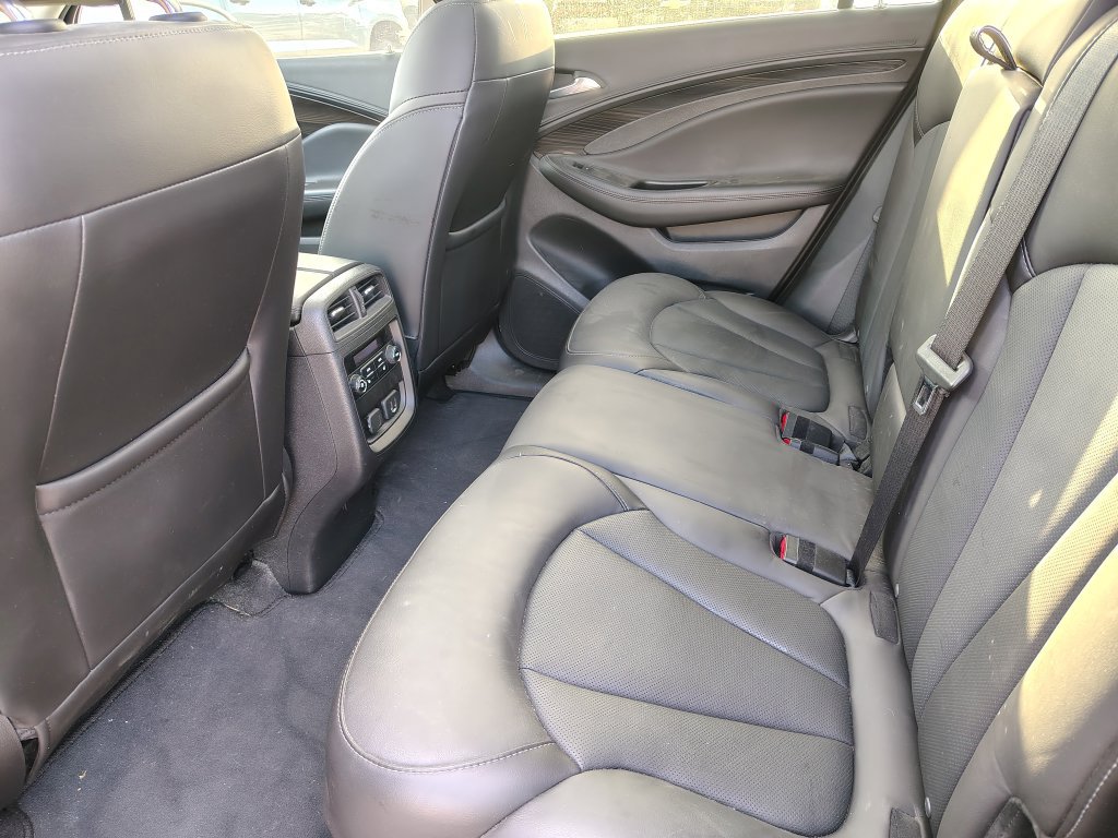 Used 2019 Buick Envision Premium AWD/4WD image 24