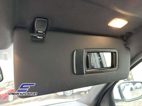 Used 2024 BMW 330i xDrive Sedan w/ Convenience Package image 34