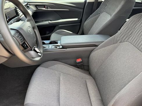 Used 2026 Toyota Camry LE w/ Convenience Package FWD image 12