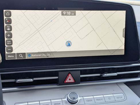 New 2025 Hyundai Elantra Limited image 12