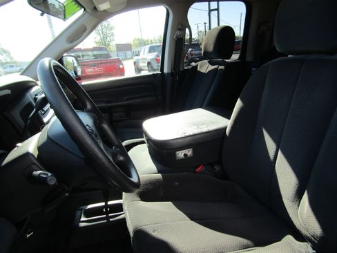 Used 2003 Dodge Ram 1500 Truck ST image 14