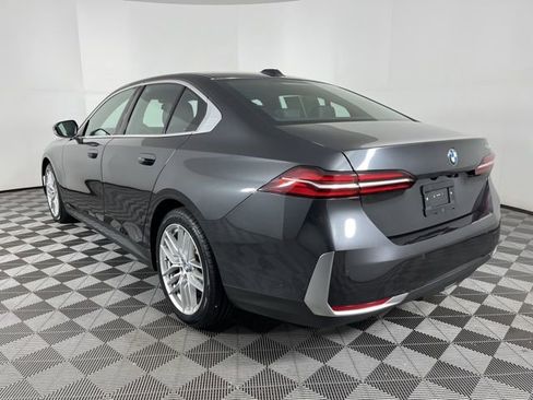 Used 2024 BMW 530i RWD image 8