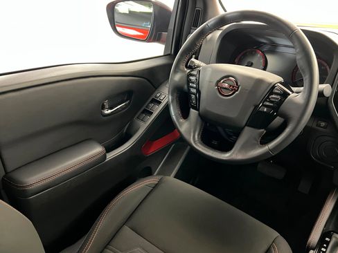Used 2025 Nissan Frontier Pro-X w/ Pro Convenience Package image 11