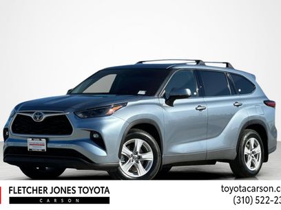 Certified 2022 Toyota Highlander LE