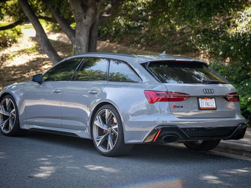 Used 2023 Audi RS 6 AWD/4WD image 6