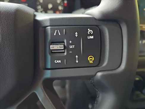 New 2025 Land Rover Defender 110 S image 18