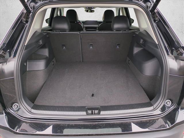 Used 2026 Volkswagen Tiguan SE FWD image 6