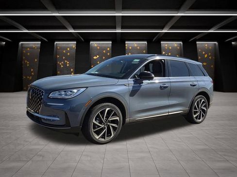 New 2026 Lincoln Corsair Reserve w/ Rear Removable Package Tray image 4