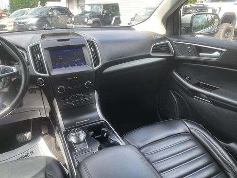 Used 2020 Ford Edge SEL FWD image 23