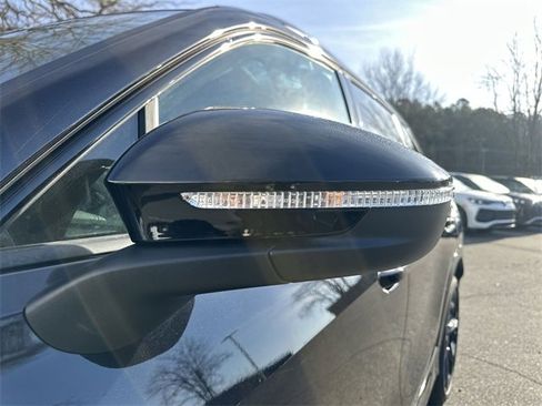 New 2026 Volkswagen Tiguan SE R-Line image 10