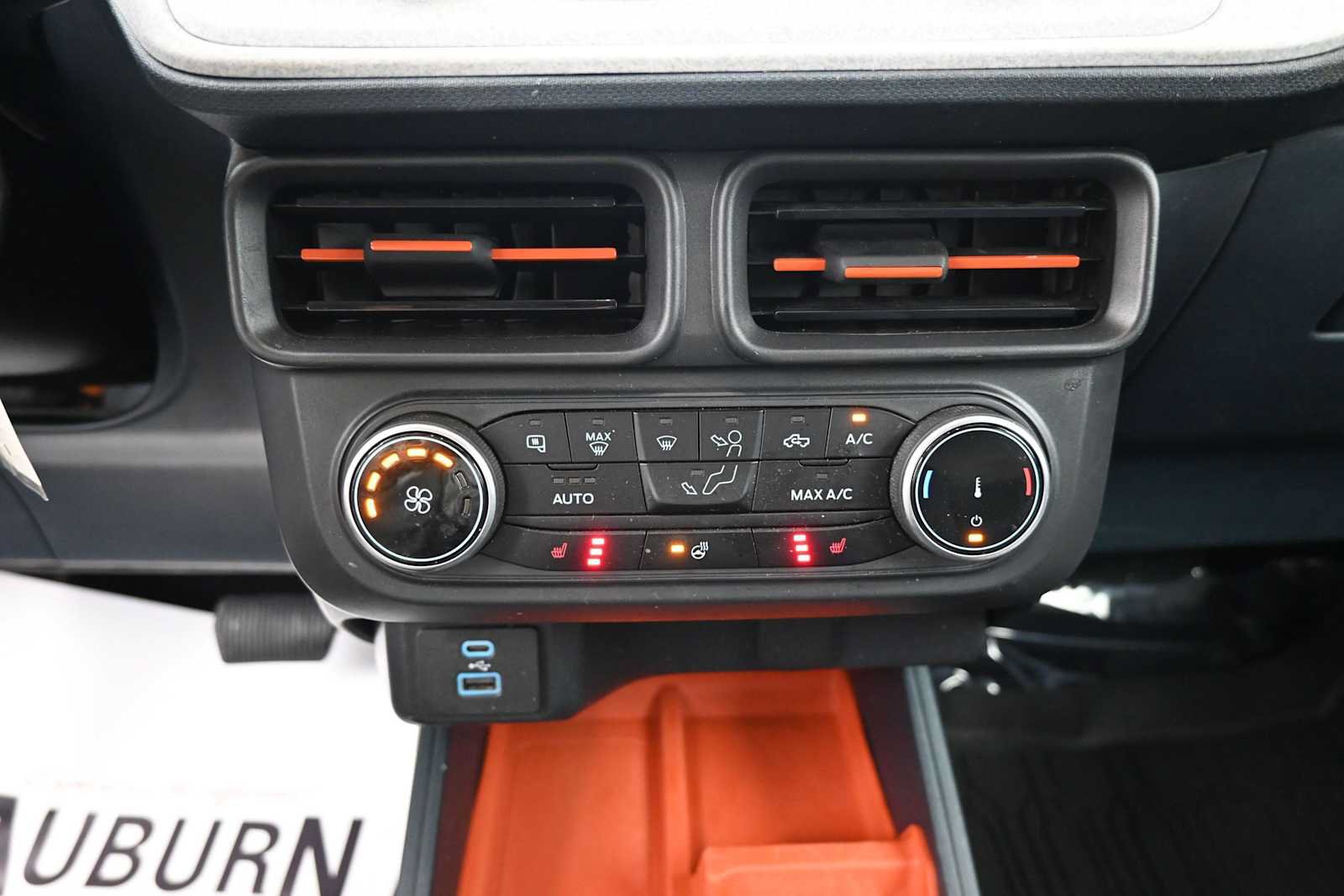 Used 2024 Ford Maverick XLT w/ XLT Luxury Package AWD/4WD image 9