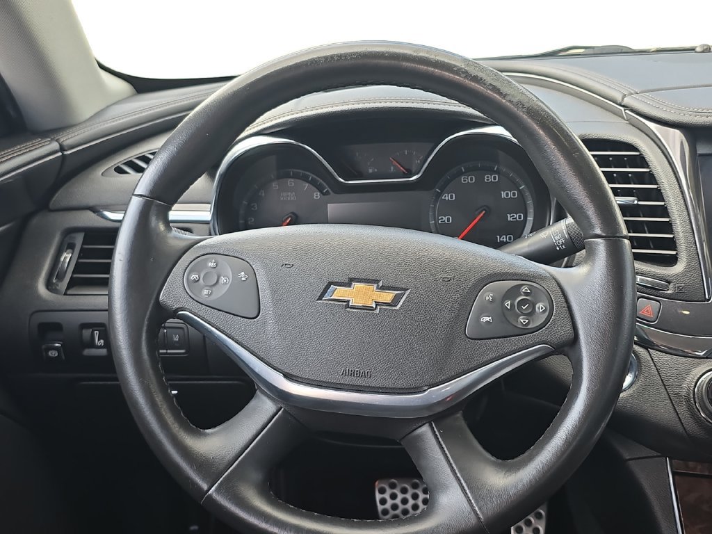 Used 2015 Chevrolet Impala LT FWD image 13