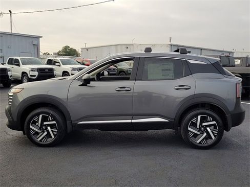 New 2026 Nissan Kicks SV w/ Cold Weather Package image 4