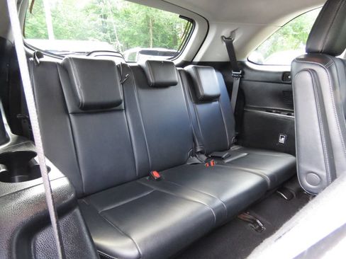 Used 2018 Toyota Highlander SE AWD/4WD image 17