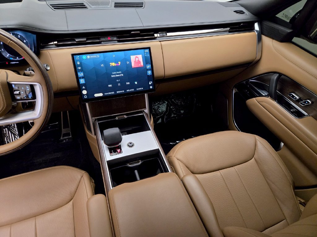 Used 2025 Land Rover Range Rover Autobiography AWD/4WD image 22