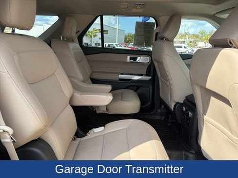 Used 2022 Ford Explorer Limited w/ Limited Technology Package image 29