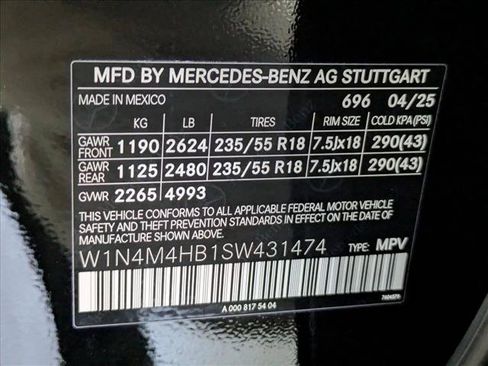 Certified 2025 Mercedes-Benz GLB 250 4MATIC image 27