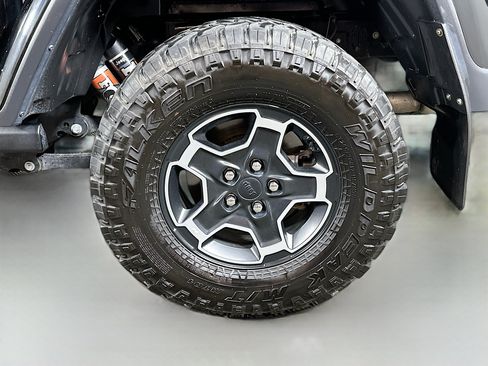 Used 2022 Jeep Gladiator Mojave w/ LED Lighting Group AWD/4WD image 29