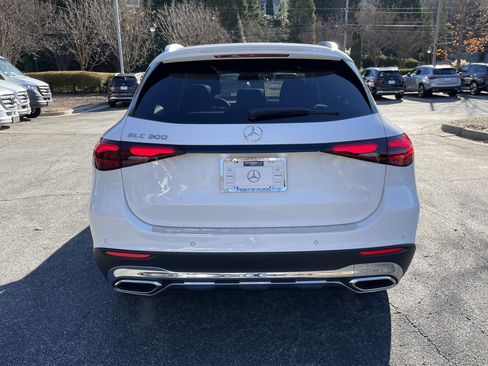 New 2026 Mercedes-Benz GLC 300 image 7