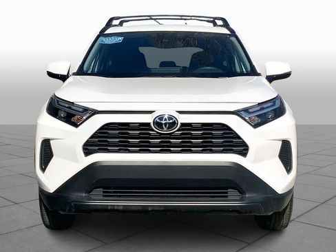 Used 2025 Toyota RAV4 XLE image 4