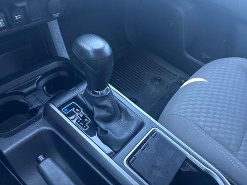 Used 2023 Toyota Tacoma SR5 AWD/4WD image 27