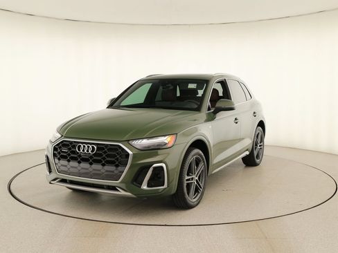 Certified 2021 Audi Q5 e Prestige w/ Prestige Package AWD/4WD image 12