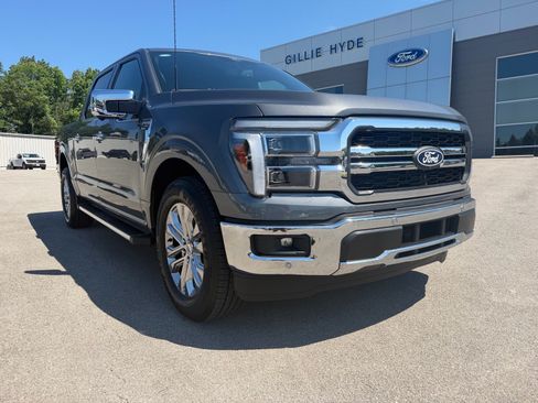 Used 2026 Ford F150 Lariat w/ Equipment Group 501A Mid RWD image 3