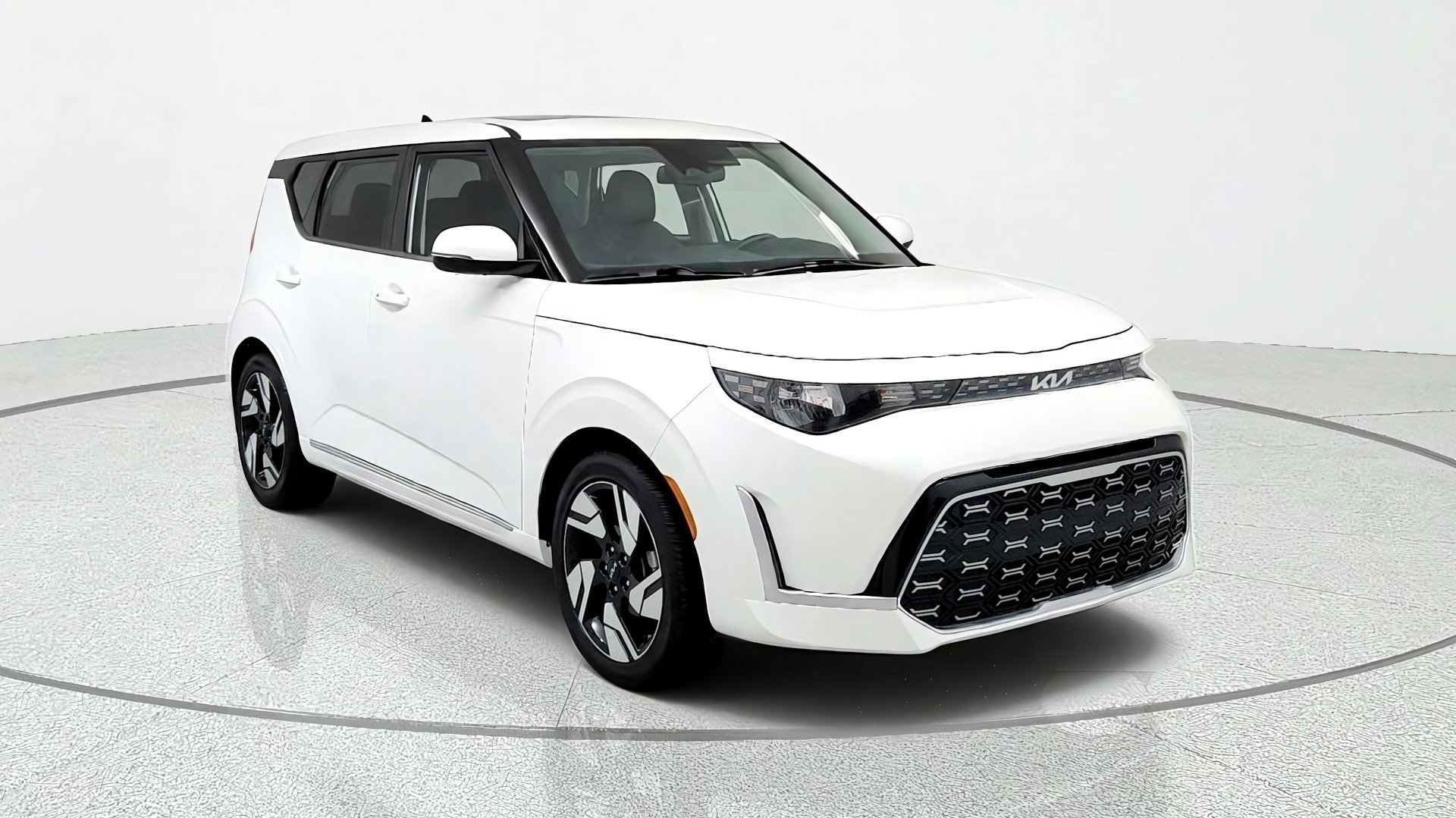 Used 2023 Kia Soul GT-Line FWD image 7