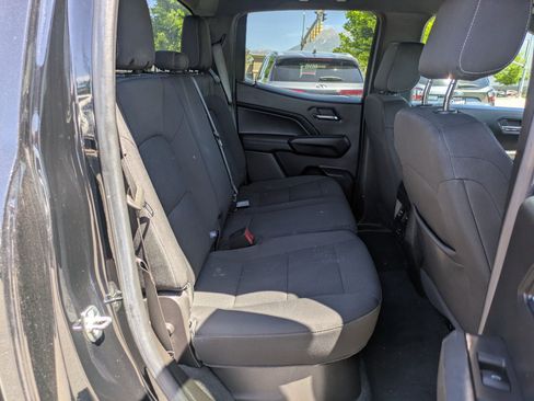 Used 2023 Chevrolet Colorado LT AWD/4WD image 32