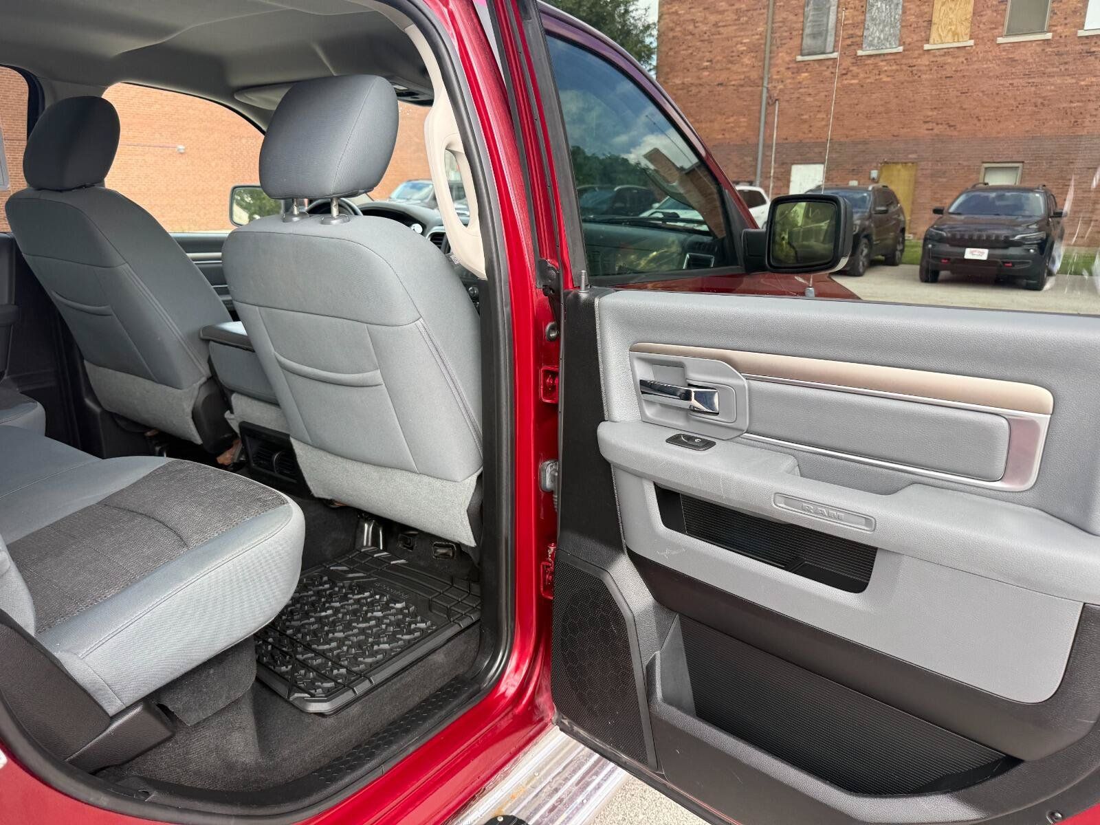 Used 2013 RAM 1500 Big Horn AWD/4WD image 16