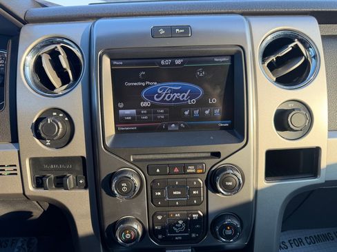 Used 2014 Ford F150 FX4 w/ Equipment Group 402A Luxury AWD/4WD image 16