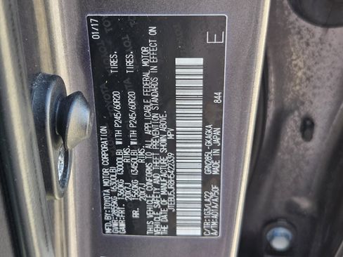 Used 2017 Toyota 4Runner Limited image 34