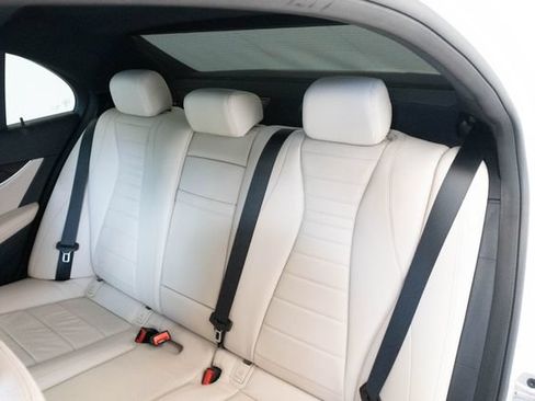 Used 2022 Mercedes-Benz E 450 4MATIC Sedan w/ Driver Assistance Package image 22