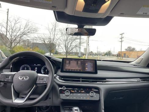 Certified 2025 INFINITI QX60 Luxe image 18