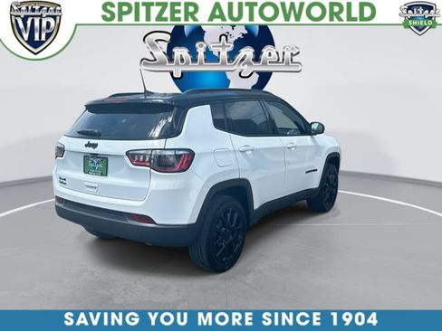 Used 2023 Jeep Compass Latitude w/ Sun and Sound Group AWD/4WD image 9