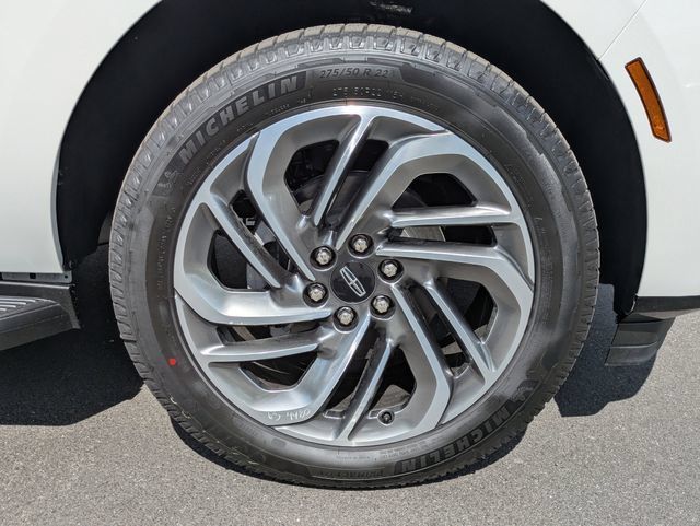 New 2026 Lincoln Navigator Premiere AWD/4WD image 11