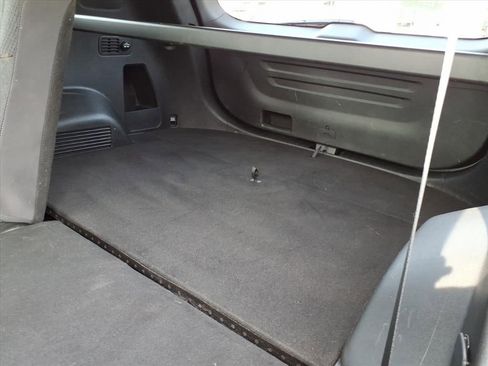 Used 2023 Hyundai Santa Fe SEL image 9