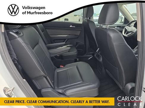 Used 2023 Volkswagen Atlas SE w/ Panoramic Sunroof Package FWD image 6